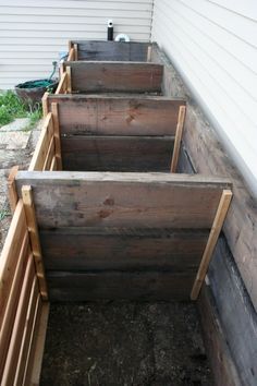 Living in a new HOA has some up sides -like my basement didn’t leak a drop in the 15″ of rain Wisconsin got in the past 2 weeks. But the same reason my basement is bone dry, also means … Homemade Compost Bin, Compost Bin Diy, Diy Compost, Garden Compost, Veg Garden, Have Inspiration, Vegetable Garden Design, Composting, Community Gardening