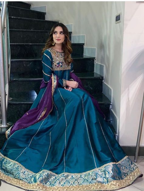 Dresses Asian, Asian Wedding Dress Pakistani, Pakistani Formal Dresses, Desi Wedding Dresses, Partywear Dresses, Pakistani Wedding Outfits, Latest Fashion Dresses, Pakistani Fashion Party Wear, Beautiful Pakistani Dresses