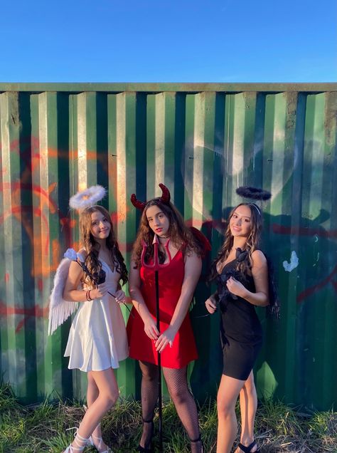 Angel Trio Costume, Dark Angel And Devil Costume, 3 Friends Halloween Costumes, Fallen Angel Aesthetic Costume, Diavolo Halloween Outfit, Easy Devil Costume, Devil Outfit Halloween, Dark Angel Costume Halloween, Angel And Demon Costume Bff