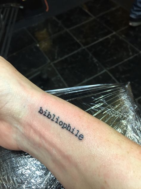 Bibliophile tattoo Tattoos For Authors, Literature Tattoos Quotes, Readers Tattoo, Bibliophile Tattoo, Reader Tattoos, Author Tattoo, Booklover Tattoo, Tattoos For Readers, Wrist Tattoos Quotes