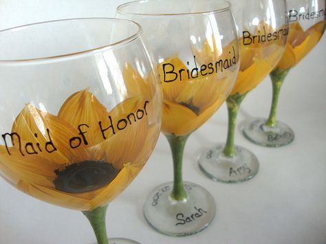 Wedding Glassware, Sunflower Themed Wedding, Bridal Sunflowers, Hand Painted Wine Glasses, Mom Wedding, Wedding Glasses, Painted Wine Glasses, Sunflower Wedding, Reception Ideas