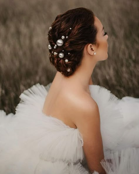 Elsa Hair, Mohawk Hairstyles, Best Wedding Hairstyles, Lob Haircut, Hairstyles Updo, Trendy Wedding Hairstyles, Wedding Hairstyles Updo, Wedding Updo, Wedding Hairstyles For Long Hair