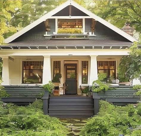 Portland Craftsman Homes, Craftsman Bungalow Front Porch, Portland Homes Exterior, Ms Honeys Cottage, Pnw Home Exterior, Historic Home Colors Exterior, 1915 Craftsman Home, Bungalow Home Exterior, Normal House Exterior