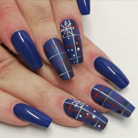 Dark blue tartan nails with snowflakes and matt nail design  red and white stripes Plaid Nail Designs, Plaid Nail Art, Holiday Manicure, March Crafts, Makeup Nails Designs, Plaid Nails, Minx Nails, Winter Nails Acrylic, Tartan Design