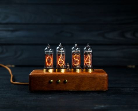 Tech Home Office, Nixie Tube Clock, Steampunk Furniture, Steam Engine Model, Science Decor, Nixie Tube, Lemon Oil, Tech Lighting, Tube Light