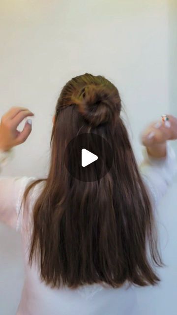 Small Bun Hairstyles, Flower Bun, Half Up Half Down Hair, Hairstyles Ideas, Half Up Half Down, Hair Extension, Wear It, Bun Hairstyles, Small Flowers