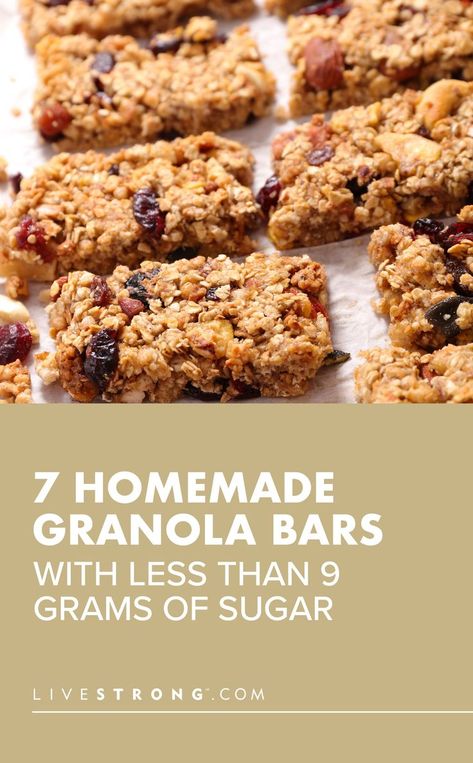 If you love the convenience of a granola bar, don't settle for sugar-laden store-bought varieties. Instead, give these low-sugar, homemade granola bars a try. Low Calorie Granola Bars, Low Sugar Granola Bars, Sugar Free Granola Bars, Diy Granola Bars, Recipes Chickpeas, Low Calorie Granola, Granola Bar Recipes, Granola Calories, Homemade Granola Bar