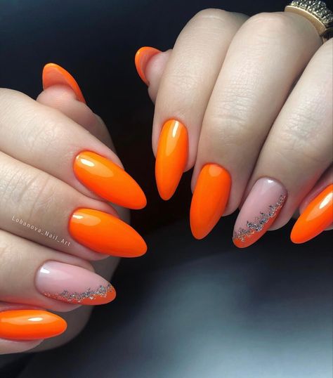 Orange Almond Nails, Neon Orange Nails, Orange Nail Designs, Orange Nail Polish, Orange Nail, Nail Salon Design, Diva Nails, Trendy Nail Art Designs, Nail Art Designs Videos