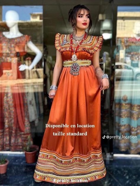 Algerian Women, Traditional Outfits, Hijab Fashion, Pretty Dresses, Fashion Dresses, Couture, Wedding Dress, Dresses, Clothes