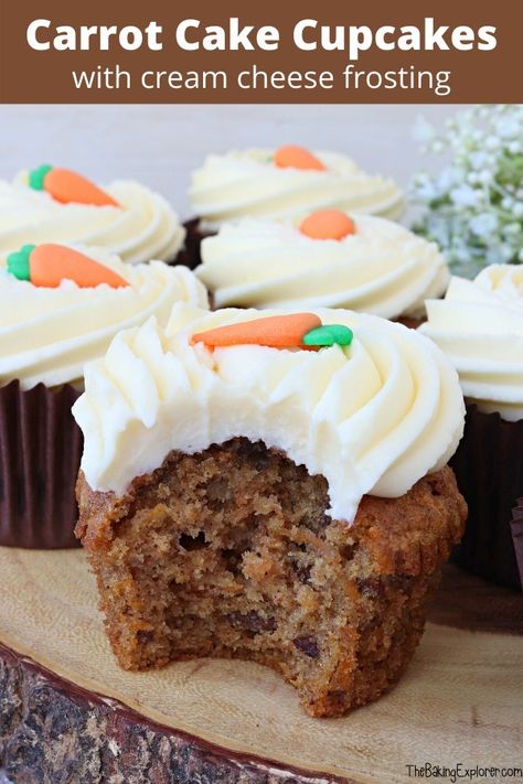 Vegetable Cake, Moist Carrot Cakes, Carrot Cake Cookies, Lovely Cake, Cupcakes Recipes, Cupcakes With Cream Cheese Frosting, Carrot Cake Cupcakes, Vegan Carrot Cakes, Easter Baking