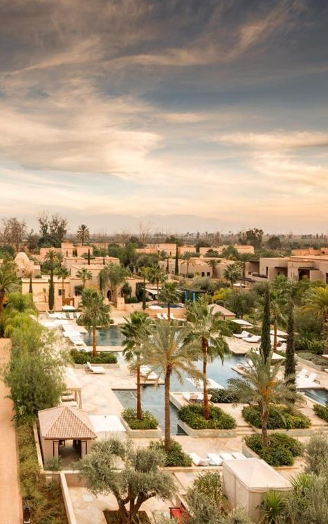 Souks, spas and sunsets: the Four Seasons Resort Marrakech Oasis Resort, Mirage Hotel, Hotel Landscape, Beds For Small Spaces, Architecture Elevation, Four Seasons Resort, House Extension, Resort Pools, Landscape Design Plans