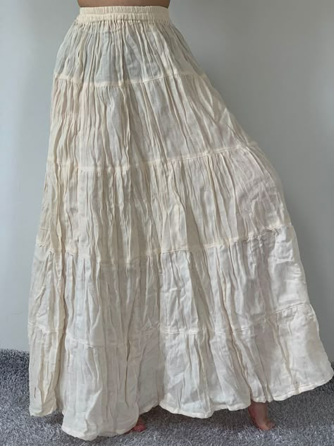 Beach Skirts Outfit, Linen Skirts Long, Cute Skirts Long, Bohemian Skirt Outfit, Long Skirts Summer, Skirt For Beach, Long Ruffled Skirt, Long Skirt Boho, Long White Skirt