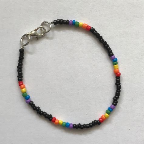 Rainbow Beaded Bracelets, Ateez Bracelet, Pulseras Aesthetic, Ateez Meme, Pop Beads, Beaded Stuff, Kpop Diy, Handmade Jewelry Tutorials, Rainbow Bracelet