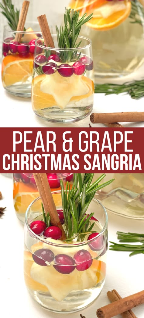 This is one of the best holiday drinks - White Christmas Sangria that is easy to serve for a large crowd. Simple, easy Christmas cocktails recipe that is also easy to make non-alcoholic for kids! Jello Shots Non Alcoholic, Shots Non Alcoholic, White Christmas Sangria Recipe, Sangria Christmas, Best Christmas Drinks, White Christmas Sangria, Winter Sangria Recipes, Easy Christmas Drinks, Easy Christmas Cocktails