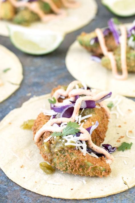 Fried Avocado Tacos, Fried Avocado, Taco Cake, Avocado Tacos, Avocado Taco, Avocado Fries, Meatless Monday Recipes, Vegetarian Cabbage, Taco Recipes