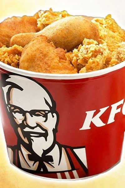 Kentucky Fried Chicken Menu, Chicken Bucket, Vegan Fried Chicken, Vegan Fries, Chicken Menu, Vegetarian Chicken, Kfc Chicken, Vegan Fast Food, Kentucky Fried