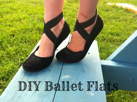 Just Moseyn' Along: DIY Ballet Flats Diy Ballet Flats, Pixie Shoes, Homemade Shoes, Ballet Accessories, Lace Ballet Flats, Sewing Patterns Free Women, Shoe Makeover, Shoe Stretcher, Brooch Diy