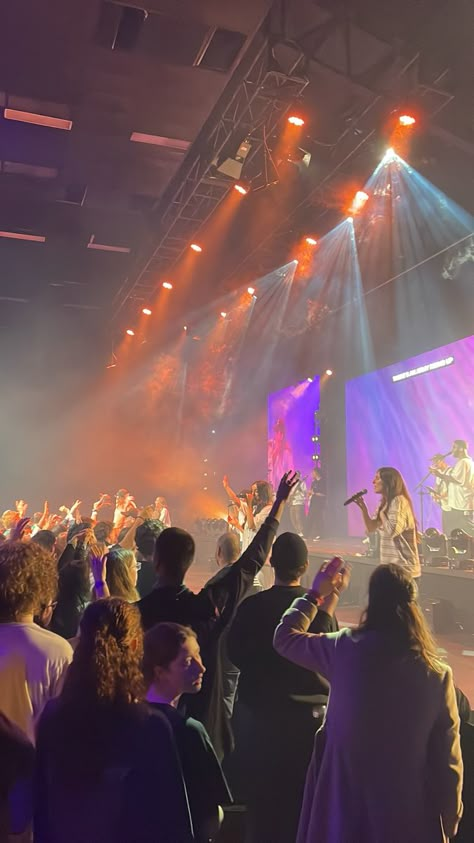 Elevation Worship Concert, Worship Night Aesthetic, Worship Team Aesthetic, Youth Ministry Aesthetic, Youth Worship Night, Worship Leader Aesthetic, Youth Group Aesthetic, Christian Church Aesthetic, Praise And Worship Aesthetic