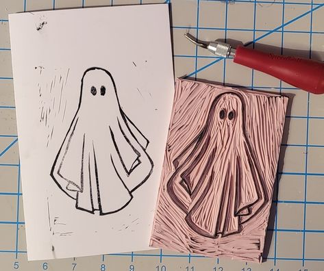 Printmaking Art Simple, Easy Linocut Designs, Linocut Prints Simple Pattern, Halloween Linocut Prints, Halloween Linoprint, Carving Stamps Ideas, Linocut Stamps Ideas, Linoleum Stamp Ideas, Easy Printmaking Ideas