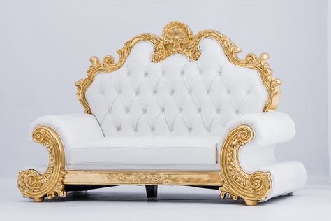 Bride and groom reception chair Wedding Sofa Design, Wedding Sofa, Bedroom Set Designs, Dining Room Design Luxury, Car Interior Upholstery, Carved Sofa, Sofa Design Wood, Carved Chairs, Luxury Sofa Design