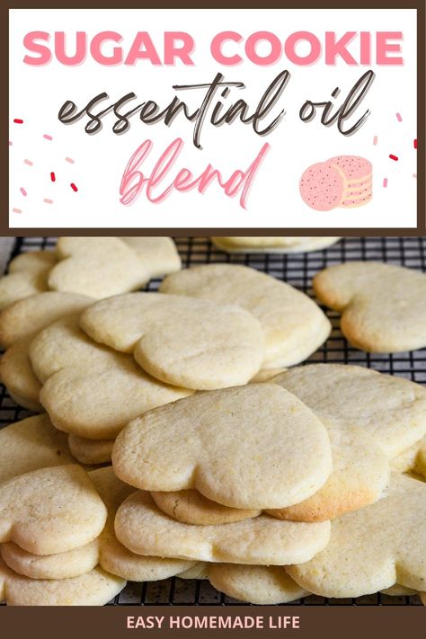 Sugar Cookie Essential Oil Blend, Vanilla Essential Oil Blends, Essential Oil Christmas Blend, Essential Oil Roller Bottle Recipes, Roller Bottle Recipes, Candle Cookies, Christmas Smell, Vanilla Sugar Cookie, Christmas Spices