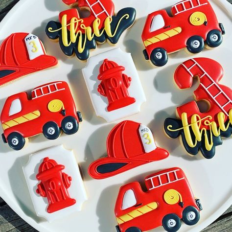 Sugarcloud Cookies on Instagram: “Fire engine cookies for a third birthday 🚒🔥🚒🔥🚒🔥” Firefighter Birthday Cookies, Bomb Fire Party Ideas, Fire Truck Cookies, Fire Truck Birthday Cookies, Fireman Cookies, Firefighter Cookies, Fire Cookies, Fire Truck Birthday Cake, Fire Engine Birthday Party