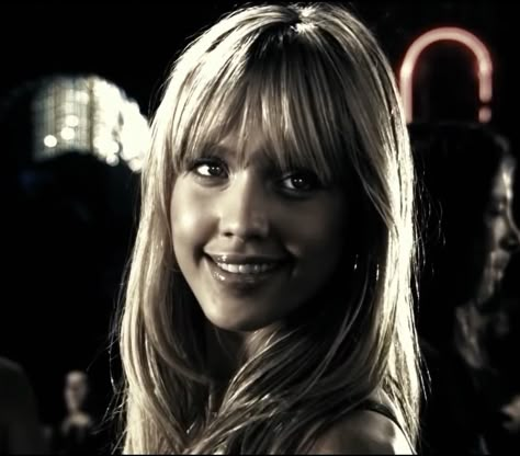 Jessica Alba Sin City, Nancy Callahan, Young Jessica Alba, Sin City, Dark Angel, Jessica Alba, Hair Inspo, Hair Cuts, Actresses