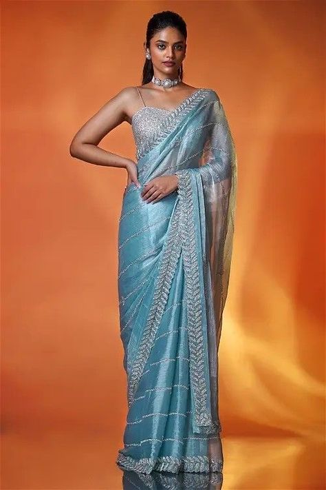 New Fancy Sarees, Saree For Wedding Party, Designer Saree For Wedding, Worked Saree, Farewell Saree, Saree For Wedding, Blouse Sari, Indian Bridal Sarees, Saree Looks