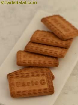 Parle G, Parle G Biscuits Photography, Digestive Biscuit Recipe, Parle G Biscuits, Chocolate Digestive Biscuit Recipe, Indian Tea, Witch Cottage, Digestive Biscuits, Tea Culture