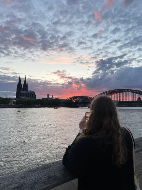 #sunset #cologne #germany #cathedral #rhineriver #aesthetic #sky #photography Germany Lifestyle Aesthetic, Germany Vision Board, Germany Picture Ideas, Study Abroad Aesthetic Germany, Travel Aesthetic Germany, Life In Germany Aesthetic, Living In Germany Aesthetic, Germany Summer Aesthetic, Cologne Germany Aesthetic