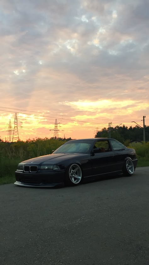 E36 Bmw Wallpaper, Bmw E36 Wallpapers, E36 Coupe, Stanced Cars, Cars Jdm, Moto Car, Wheelbarrows, Bmw I, Bmw E34