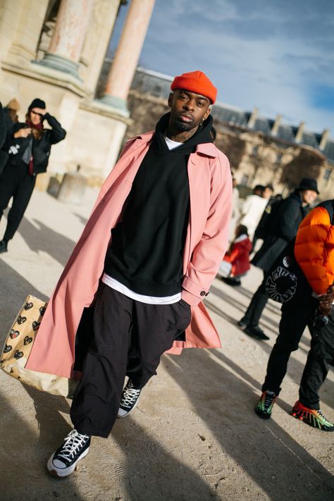 Street style at Milan Fashion Week Men's Fall 2020 Mens Street Style Spring, Mens Street Style Summer, Milan Fashion Week Men, Paris Fashion Week Men, Men Street Fashion, Mens Fashion Photography, Paris Fashion Week Street Style, Streetwear Mens, Looks Street Style