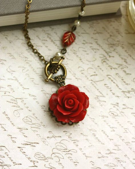 Red Winter Wedding, Romantic Hair Accessories, Winter Wedding Red, Red Flower Necklace, Jewelry Valentines Day, Romantic Jewelry, Rose Necklace, Onyx Earrings, Pearl Cream