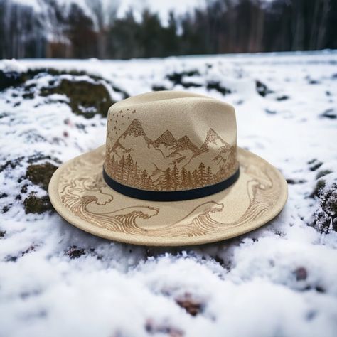 Burned to the Brim- Pyrography Hats – PIPER Boutique WA Burned Cowboy Hats, Burn Hats, Hat Branding, Hat Burning Designs, Hat Design Ideas, Burnt Hats, Burned Hats, Hat Painting, Painted Boots