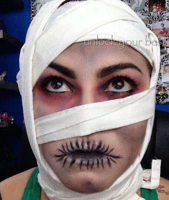 Mummy Makeup Women, Mummy Face Paint, Womens Mummy Makeup, Mummy Costume Makeup, Glam Mummy Makeup Halloween, Halloween Mummy Makeup, Glam Mummy Makeup, Mummy Makeup Halloween, Homemade Mummy Costume Women