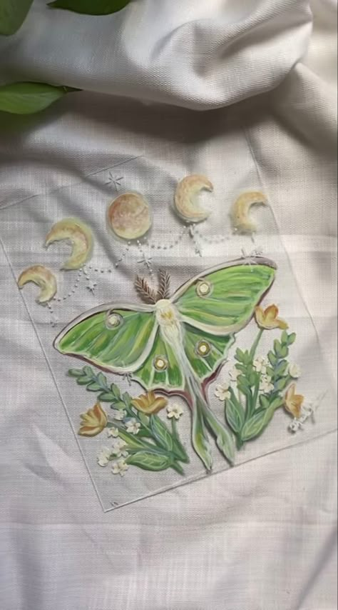 (found via Instagram) Moth Bedroom Aesthetic, Moth Painting Acrylic Easy, Fairy Painting Ideas On Canvas, Lunar Moth Painting, Luna Moth Painting Acrylic, Mushroom Art Painting, Whimsigoth Painting, Lunar Moth Drawing, Lunar Moth Art