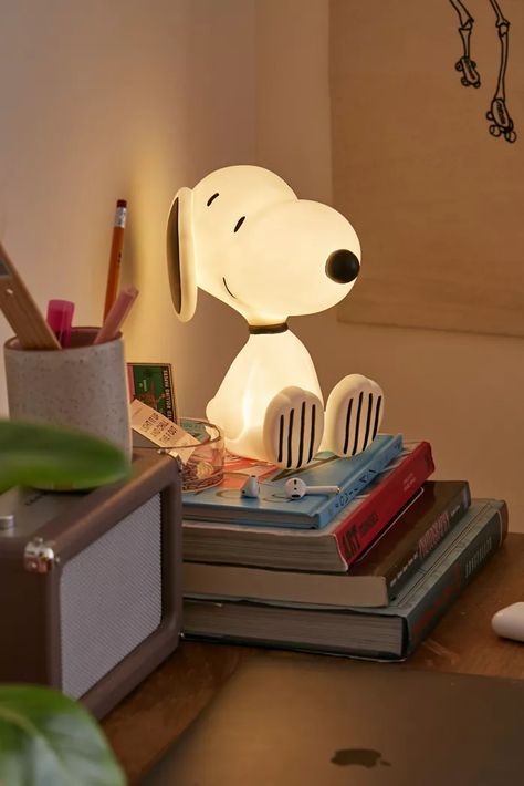 Snoopy Light, Zimmer Diy, Lampe Decoration, Snoopy Love, Room Deco, Cute Room Decor, Oui Oui, Room Inspiration Bedroom, Dream Room