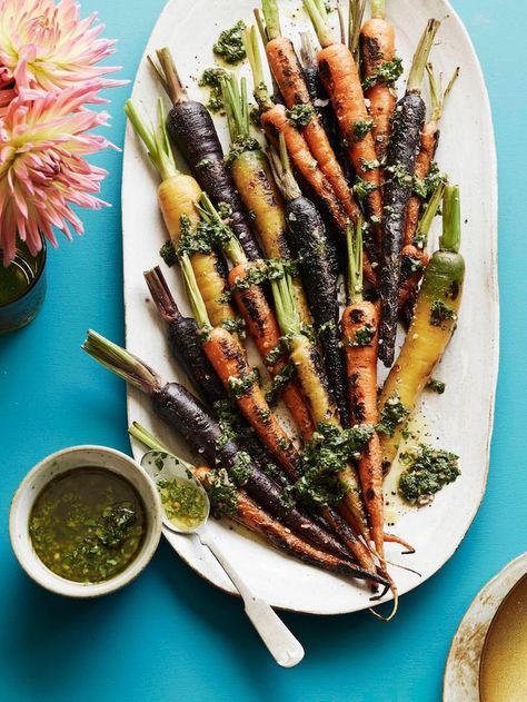 Charred Carrots with Basil and Mint -- Such beautiful colors! Charred Carrots, Hannukah Recipes, Hanukkah Dinner, Autumn Side Dishes, Whats Gaby Cooking, Hanukkah Food, Complex Carbs, Rainbow Carrots, Mint Sauce