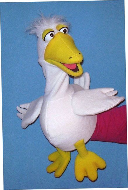 Goose Puppet, Duck Puppet, Bird Puppet, Puppet Patterns, Charlotte's Web, Puppet Show, Hand Puppets, Puppets, Making Out