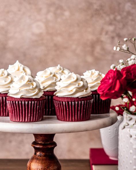 Best Red Velvet Cupcakes, Cake Truffles Recipe, Red Velvet Muffins, In Bloom Bakery, Bloom Bakery, Red Velvet Cupcakes Recipe, Fluffy Cupcakes, Best Chocolate Cupcakes, Cupcake Cream