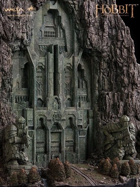 Erebor Dwarven City Entrance, Middle Earth Architecture, Lord Of The Rings Castles, Erebor Art, The Hobbit Erebor, Lord Of The Rings Architecture, Minecraft Erebor, Erebor Aesthetic, Lotr Architecture