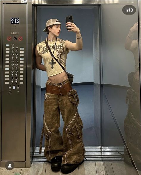 Cyberpunk Outfit Men, Hippie Style Men, Marlon Noah, Post Apocalyptic Outfit, Cyberpunk Outfit, Rave Outfits Men, Scene Outfits, Coachella Outfit, Mgmt