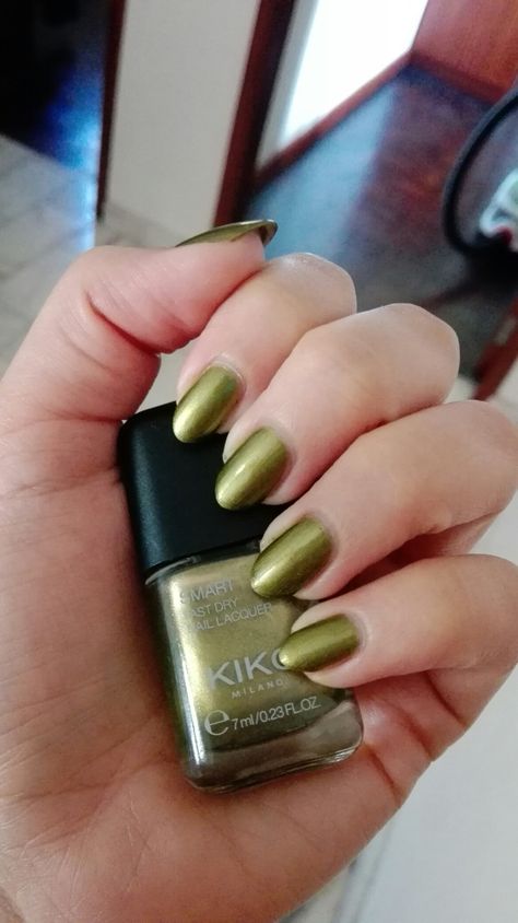 Kiko smart 088 murky olive green metallic Kiko Nail Polish, Army Room Decor, Army Room, Kiko Milano, Nails Inspo, Glow Up?, Nail Inspo, Olive Green, Nail Polish