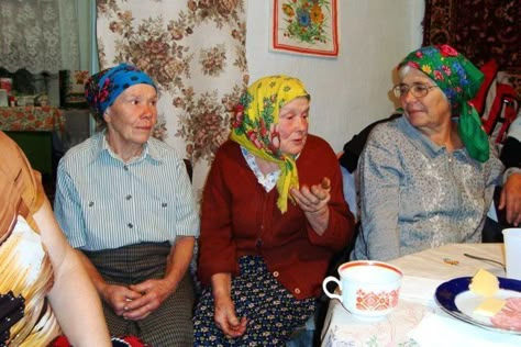 Sweet little Ukraine grandmas Polish Grandma Aesthetic, Slavic Grandma Aesthetic, Russian Grandma Aesthetic, Eastern European Childhood, Babushka Style, Slavic Childhood, Missing Grandma, Babushka Grandma, Russian Woman Traditional