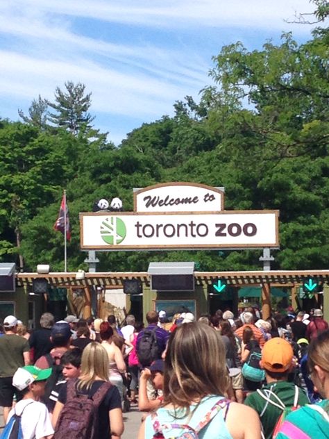 Toronto Zoo Canada, Zoo Aesthetic, Toronto Zoo, Canada Trip, Fall Bucket List, Canada Travel, Places Ive Been, Birthday Ideas, Ontario