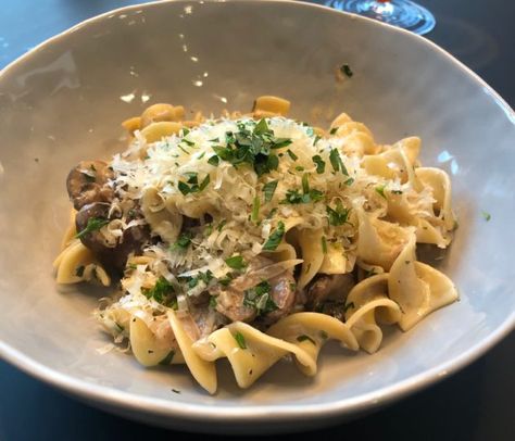 Sherry Cream Sauce Pasta, Mushroom Sherry Sauce, Mushroom Cream Sauce Pasta, Pinterest Meals, Sherry Cream Sauce, Cream Of Mushroom Pasta, Family Recipies, Cream Sauce Pasta, Mushroom Recipes Pasta