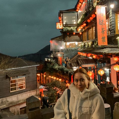 Yehliu Geopark Taiwan Outfit, Jiufen Old Street, Jiufen Taiwan Outfit, Taiwan Aesthetic, Taiwan Outfit, Fall Blonde Hair Color, Aesthetic Captions, Fall Blonde, Old Street