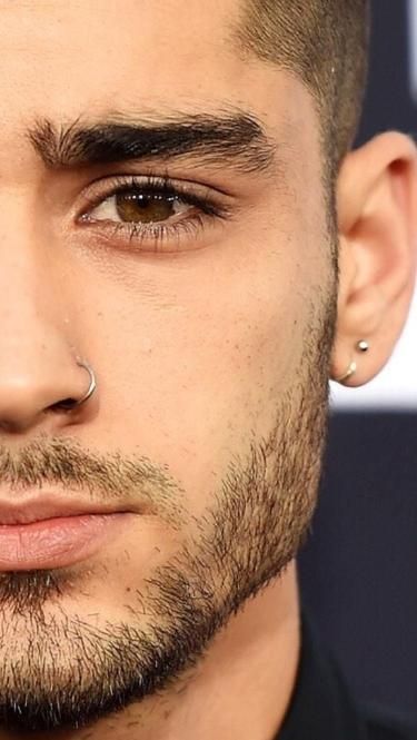 Zayn Nose Piercing, Men Ear Piercings Ideas, Guys With Ears Pierced, Men’s Ear Piercing Ideas, Men’s Piercing Ideas, Men Piercing Ears Guys, Boys With Nose Piercings, Men Ear Piercing Ideas, Men’s Nose Piercing