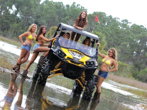 Can-Am ATV Girls | 2013 Can-Am Commander - Can-Daaaaammm!! Can Am Atv, Four Wheeling, Polaris Atv, Hors Route, Mud Trucks, Can Am Commander, Cars Bikes, Atv Quads, Polaris Ranger