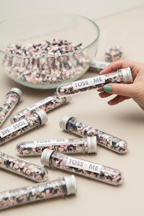 Check out these DIY wedding confetti tubes for your ceremony toss! Idee Babyshower, Rustic Wedding Decorations, Boda Mexicana, Future Wedding Plans, Wedding Confetti, Cute Wedding Ideas, Big Wedding, Wedding Wishes, Romantic Weddings